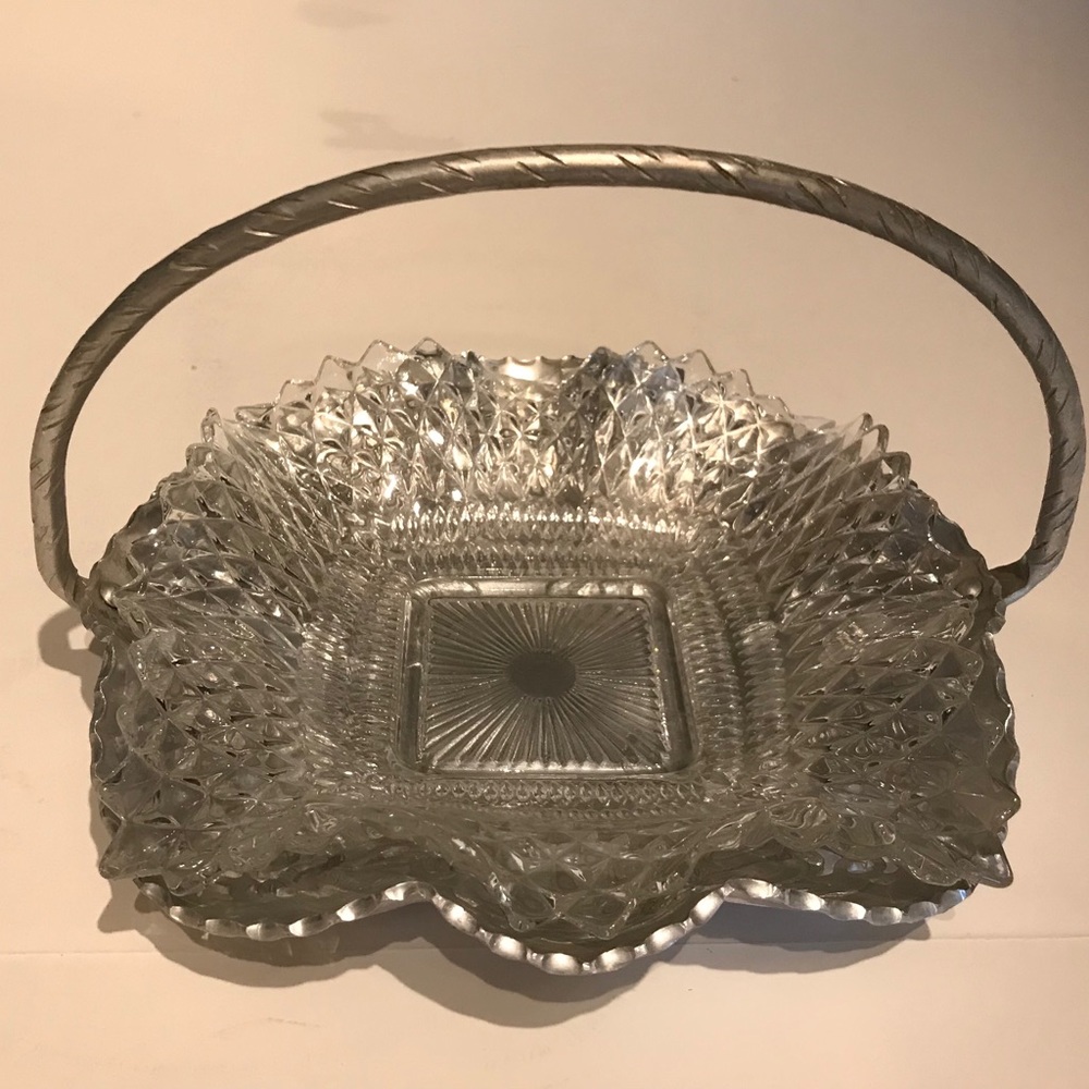 Farber & Shlevin Hand Wrought Hammered Aluminum #1705 With Indiana Glass Dish